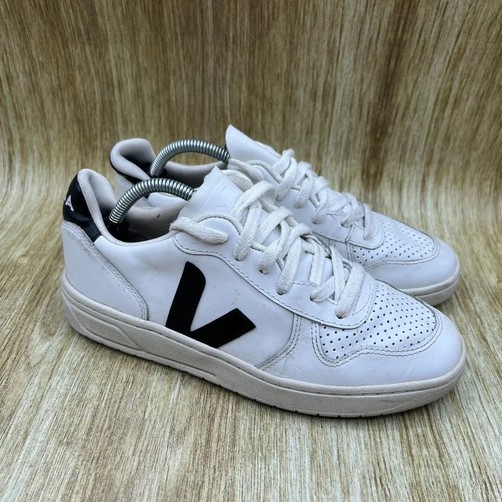Veja V-10 Sneakers Women's Size 6 White Black Leather Low Top Perforated Shoes